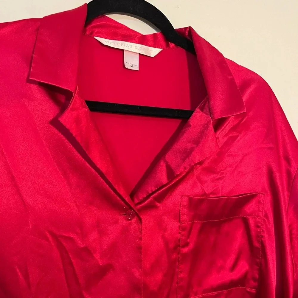 Vintage 90s-00s Victoria Secret Red Silky Satin Sleep Shirt Size Medium Y2K Sexy